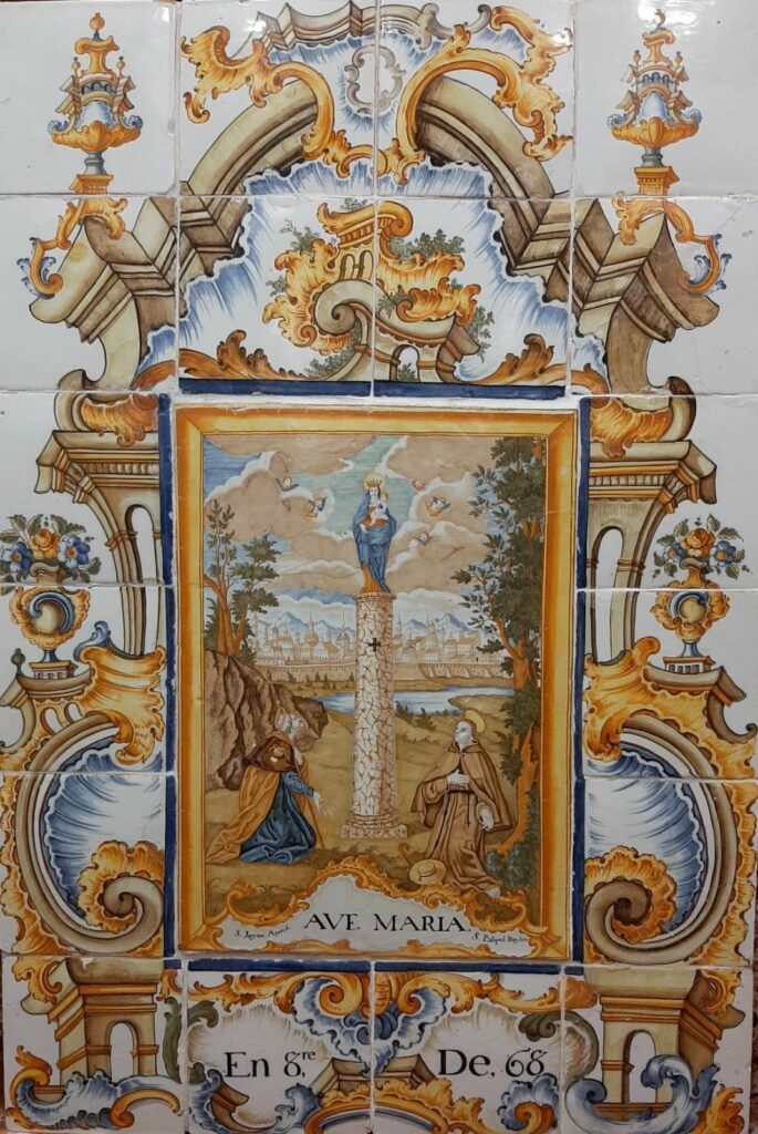 Mural de cerámica artística para pared realizado en la fábrica 'La muy Noble cerámica de Alcora' de Castellón.