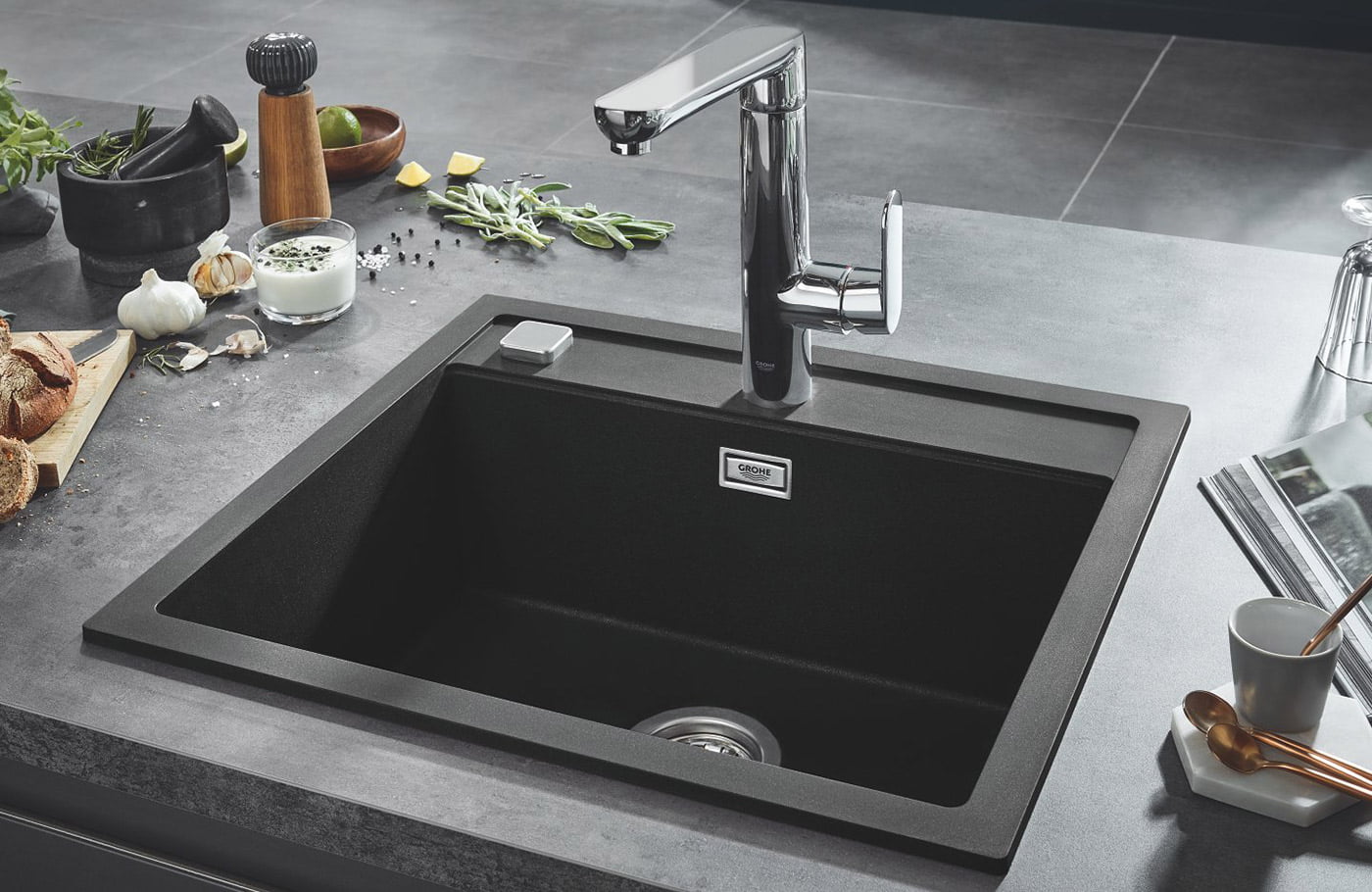 Cocina el futuro con nuestra cerámica y grifería inteligente