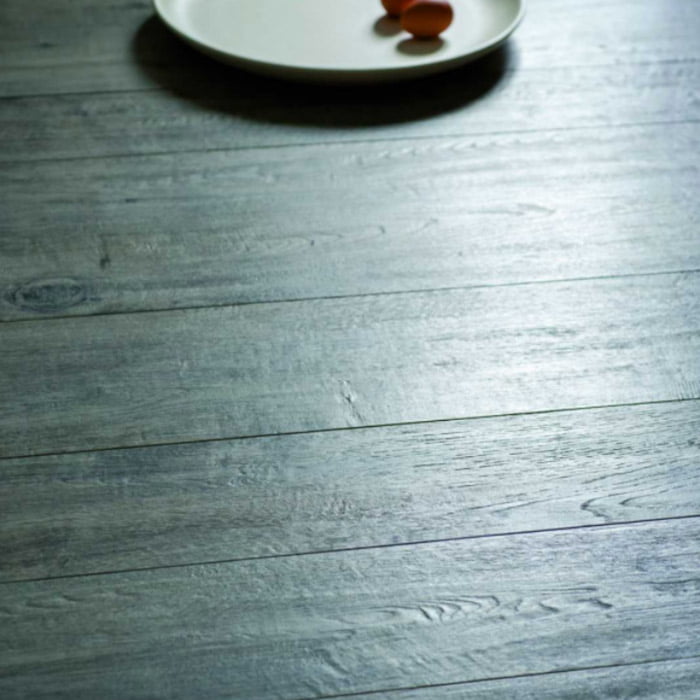 Madera Porcelánica Combina Calidez y Resistencia Castagno 30X120 Azulejos Pena en Madrid
