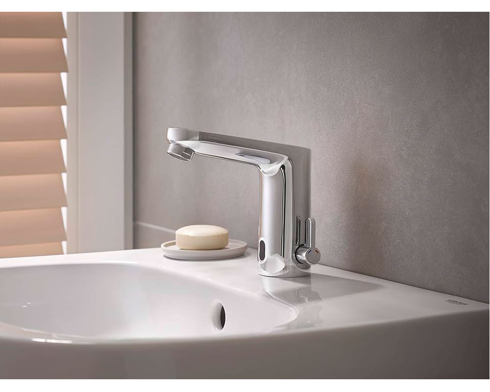 Grifería inteligente para lavabo con sistema no touch (sin contacto)